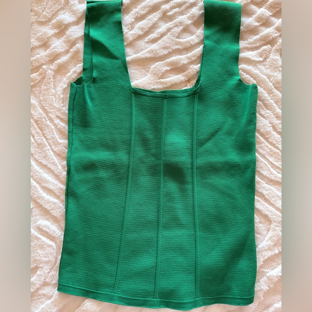 T189- Green Sleeveless Women's Top